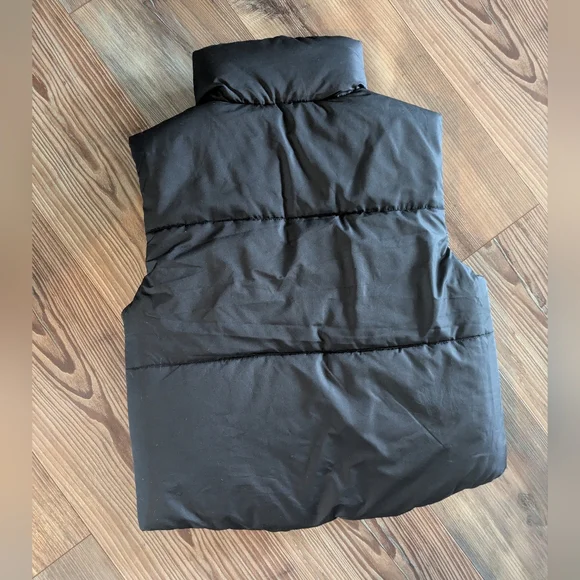 Black & Brown Reversible Zip Up Puffer Vest - Picture 2 of 7